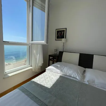 Apartment Luxury Four Star