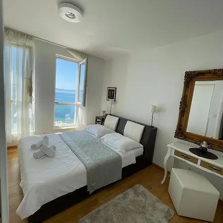 Luxury Four Star Apartment Podstrana