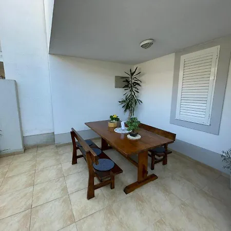 Apartment Luxury Four Star Podstrana