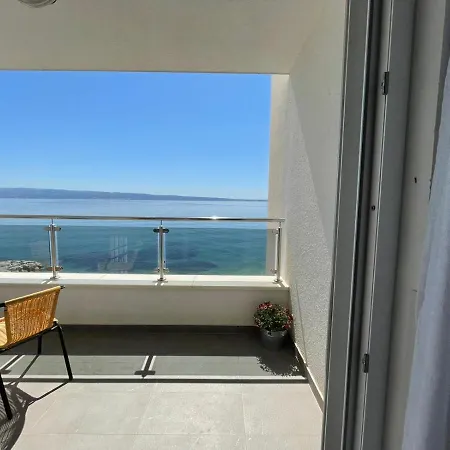 Apartment Luxury Four Star Podstrana